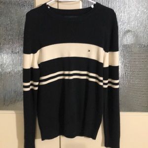 Men’s Tommy Hilfiger small sweater